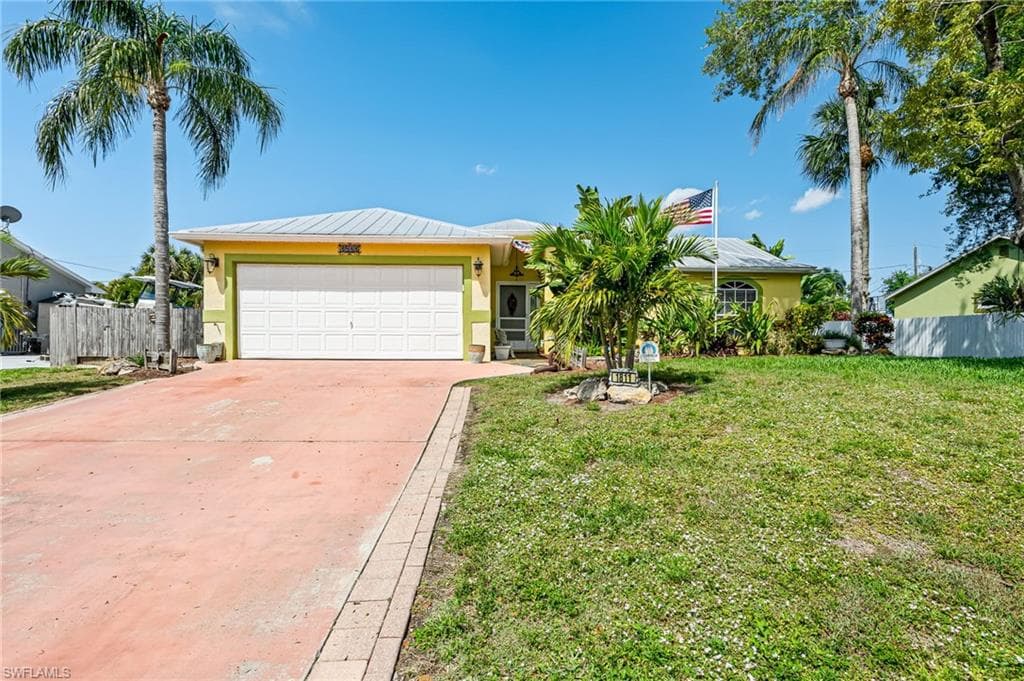 1811 51st TER SW NAPLES, FL 34116