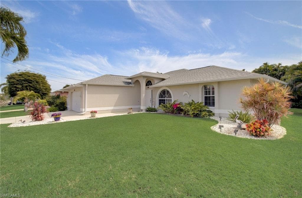 2530 SW 38th ST CAPE CORAL, FL 33914