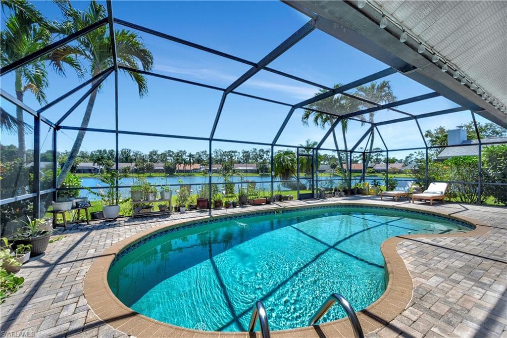 1360 Monarch CIR NAPLES, FL 34116