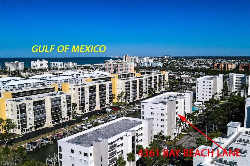 4361 Bay Beach LN 422 FORT MYERS BEACH, FL 33931