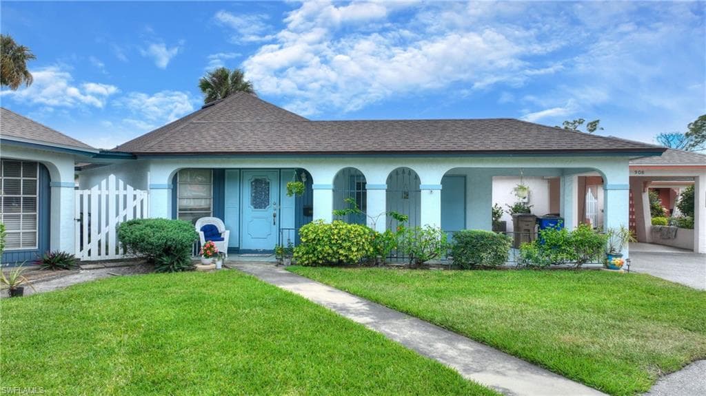 310 Joel BLVD LEHIGH ACRES, FL 33936