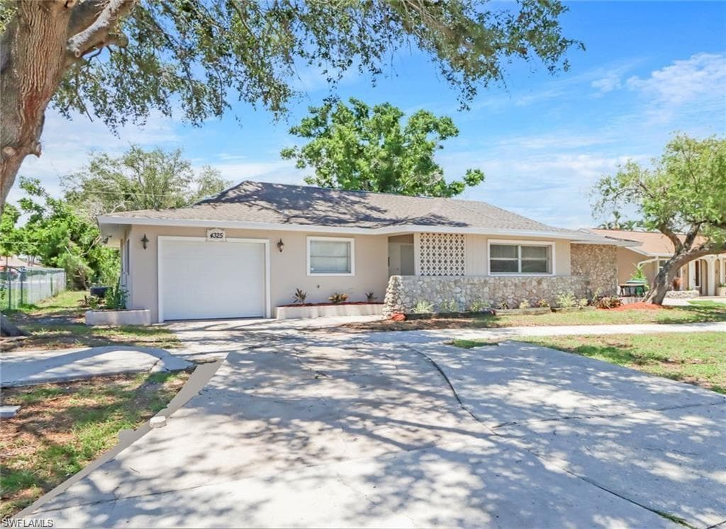 4325 SE 16th PL CAPE CORAL, FL 33904