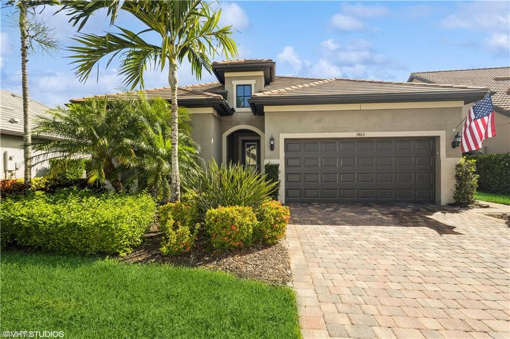 7465 Winding Cypress DR NAPLES, FL 34114