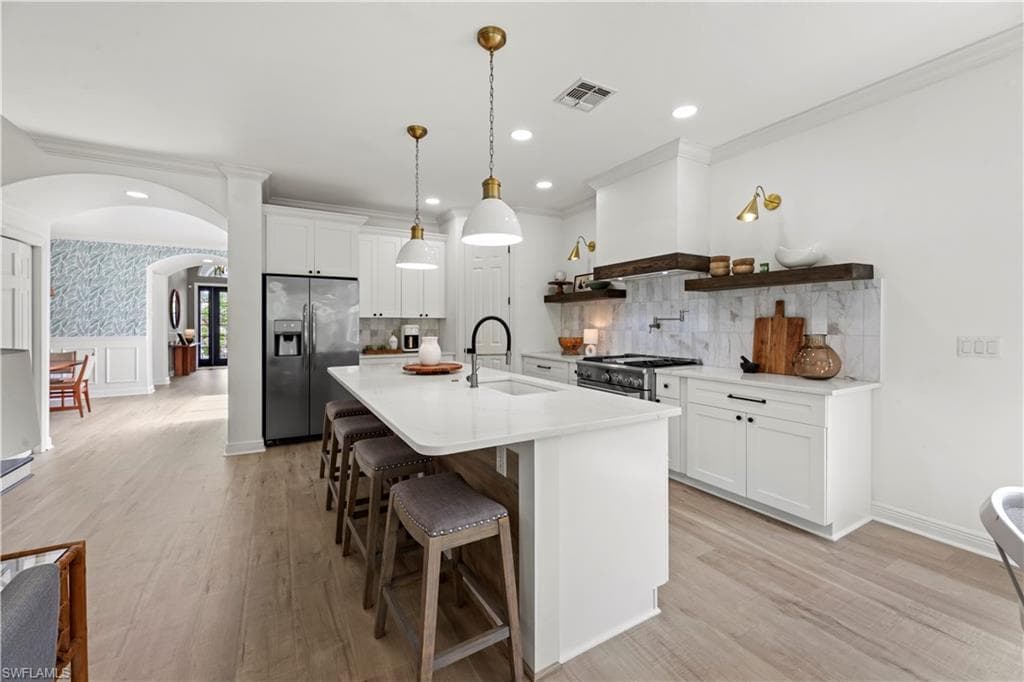19682 Maddelena CIR ESTERO, FL 33967