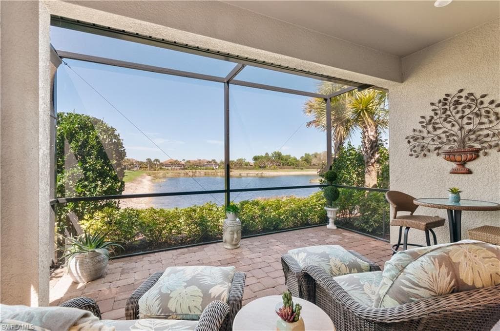 8033 Calle Canovas CT NAPLES, FL 34114