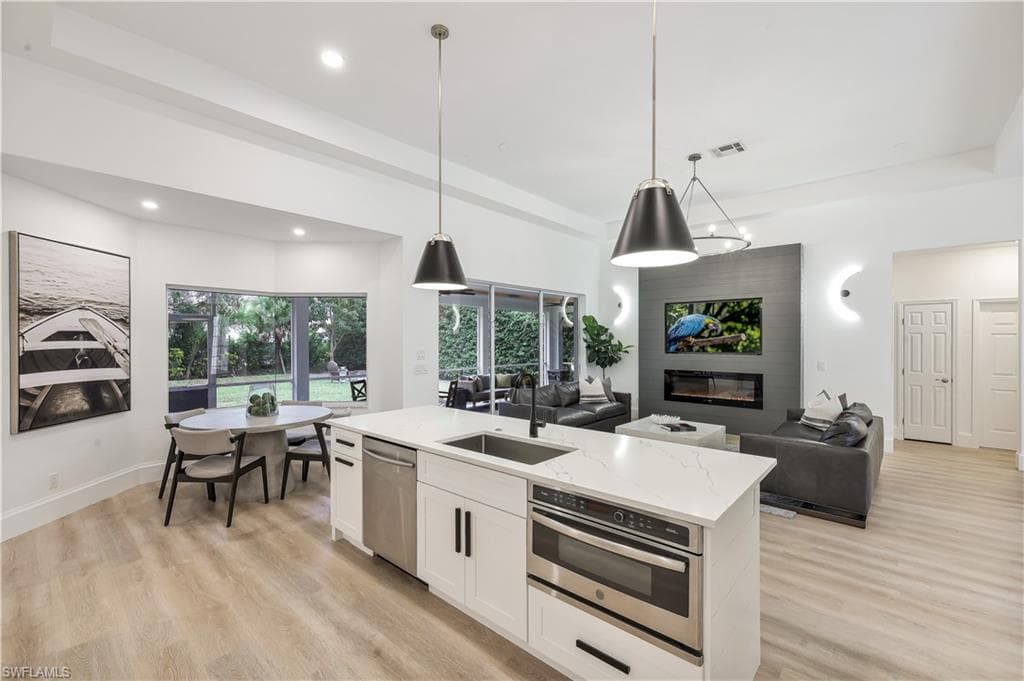 14900 Indigo Lakes DR NAPLES, FL 34119
