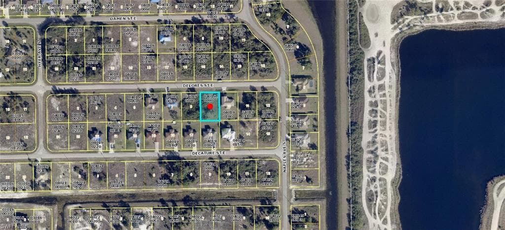 1250 Delores ST E LEHIGH ACRES, FL 33974