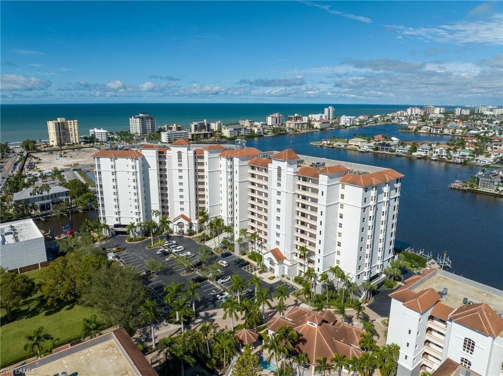 400 Flagship DR 608 NAPLES, FL 34108