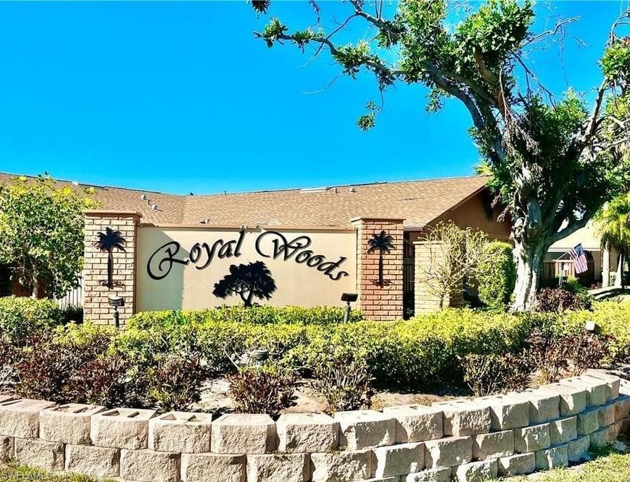 6492 Royal Woods DR FORT MYERS, FL 33908