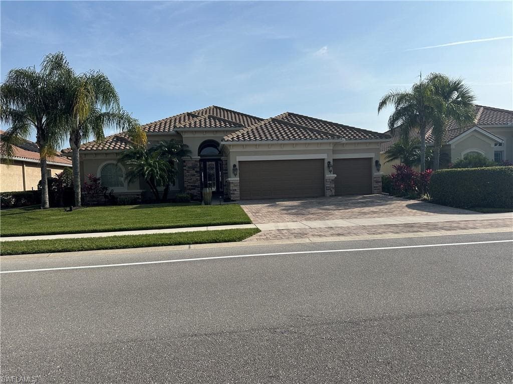 9317 Quarry DR