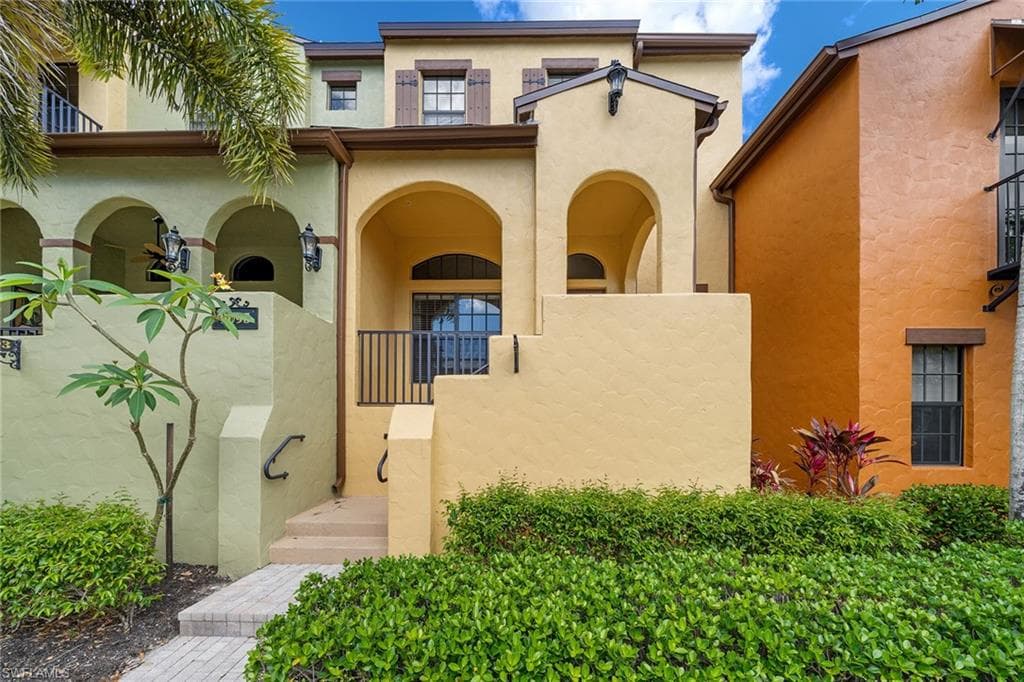 9095 Covina DR S 68-2 NAPLES, FL 34113