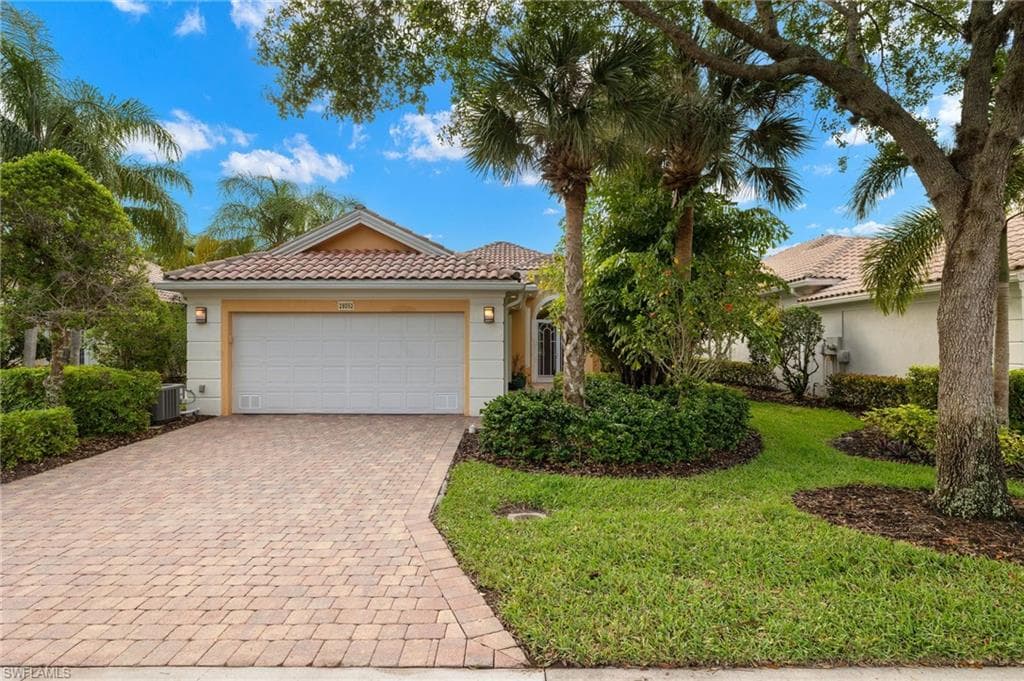 28052 Eagle Ray CT BONITA SPRINGS, FL 34135