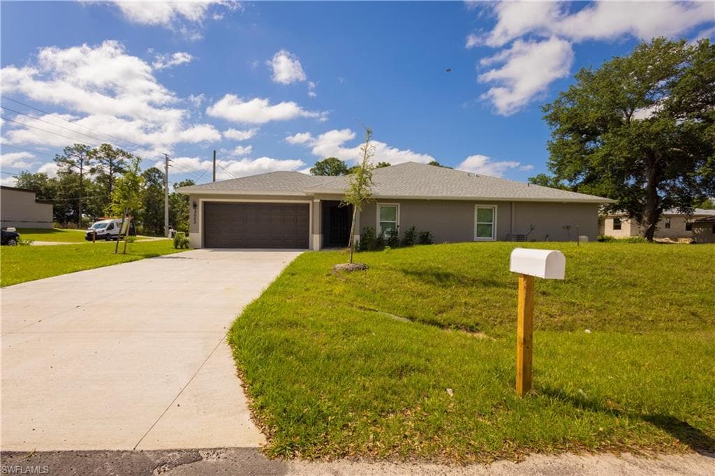 3002 Gilbert Ave S LEHIGH ACRES, FL 33973
