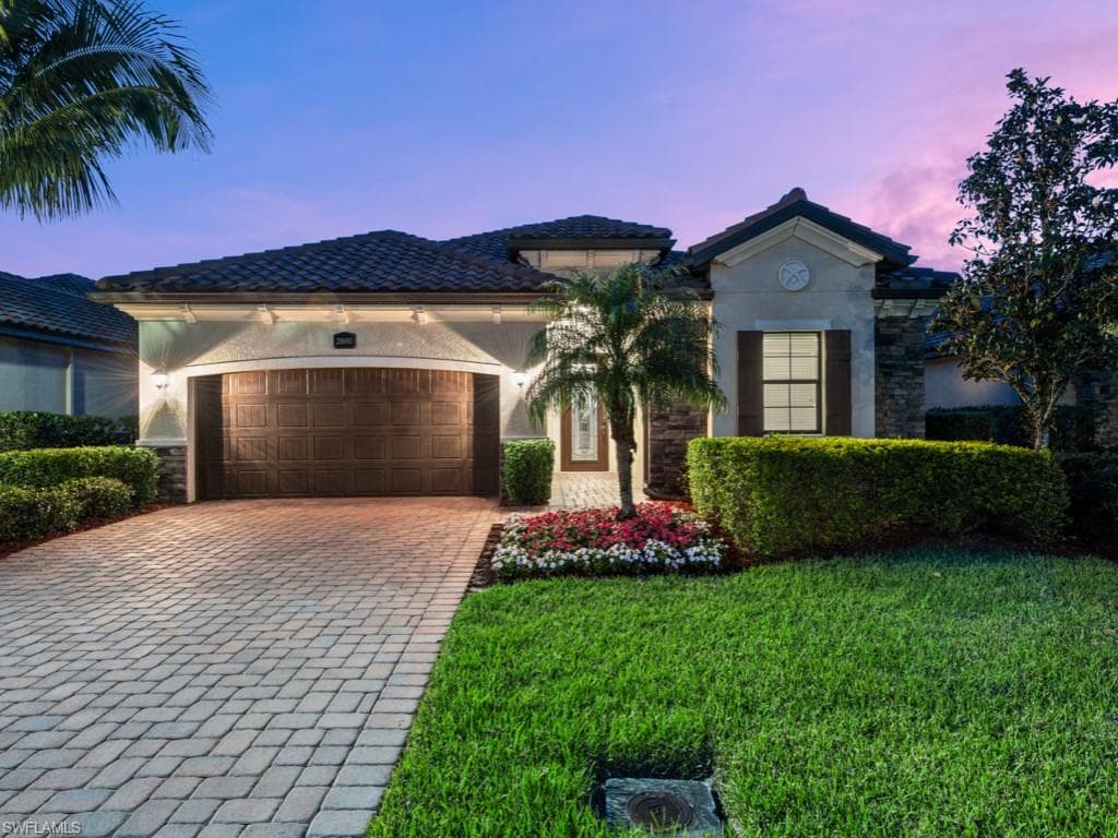 28690 Newtown CT BONITA SPRINGS, FL 34135