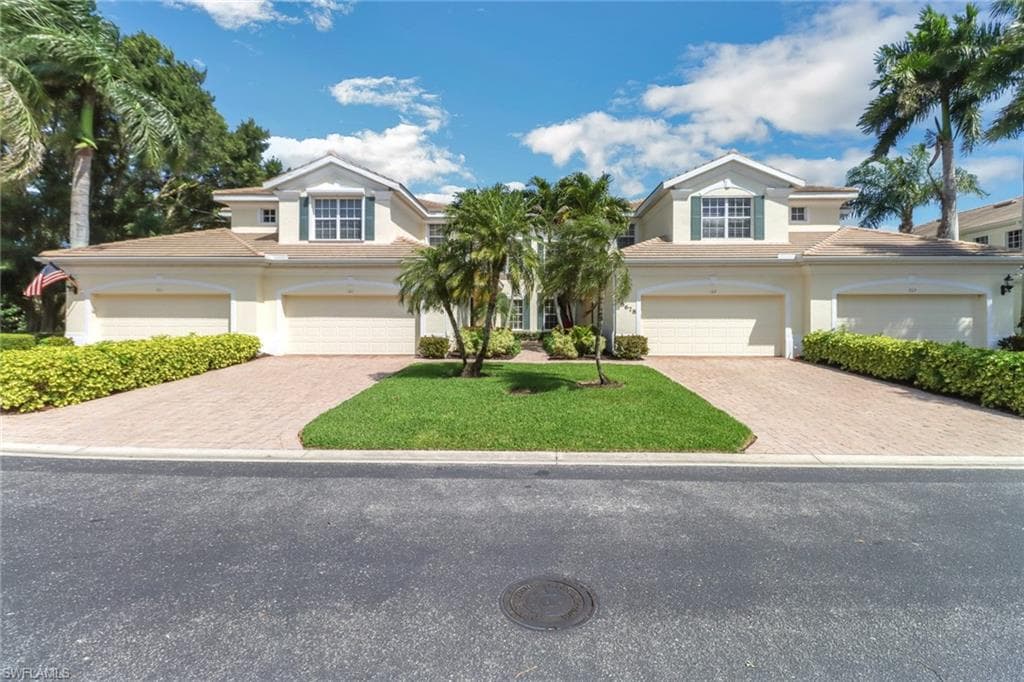 28678 San Lucas LN 102 BONITA SPRINGS, FL 34135