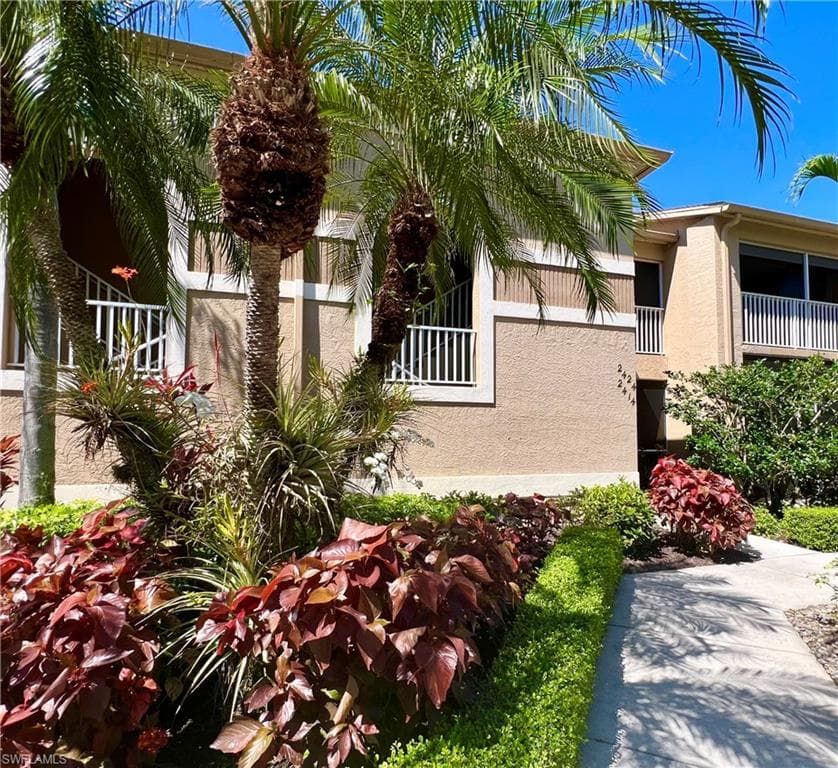 7635 Arbor Lakes CT 2414 NAPLES, FL 34112