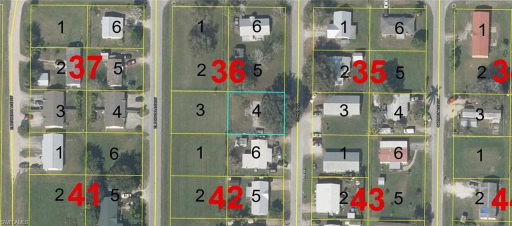 212 10th ST NW MOORE HAVEN, FL 33471