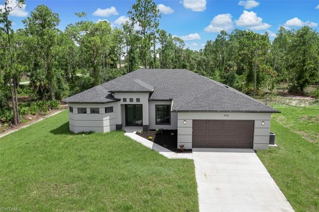 4003 E 13th ST LEHIGH ACRES, FL 33972