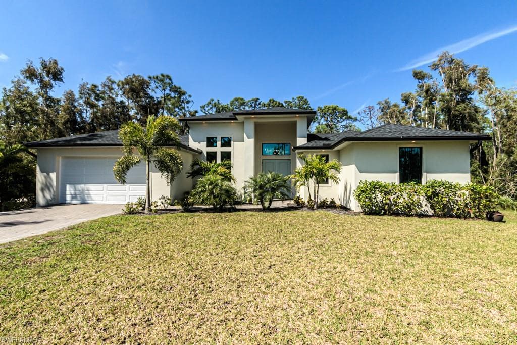 10631 Strike Ln BONITA SPRINGS, FL 34135