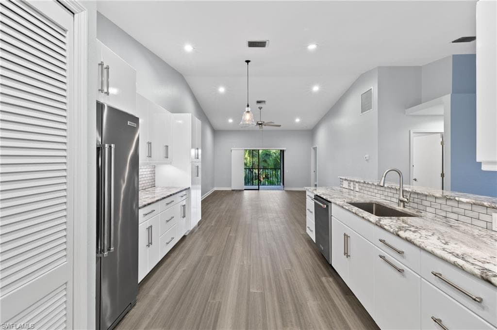 6743 Sea Isle DR FORT MYERS, FL 33908