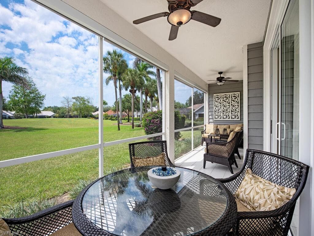 496 EDGEMERE WAY E 1-1 NAPLES, FL 34105
