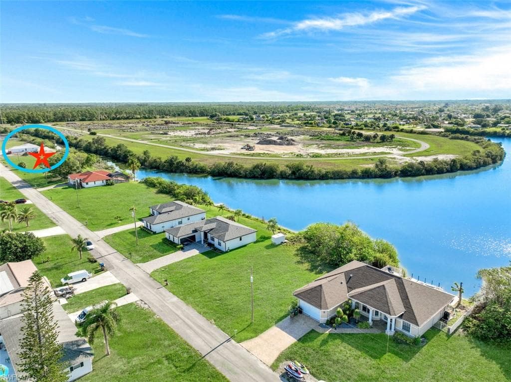 2125 NE 10th PL CAPE CORAL, FL 33909