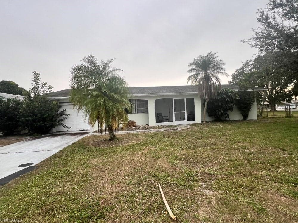 225 Highview CT LEHIGH ACRES, FL 33936