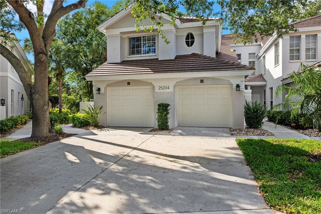 25204 Pelican Creek CIR 101 BONITA SPRINGS, FL 34134