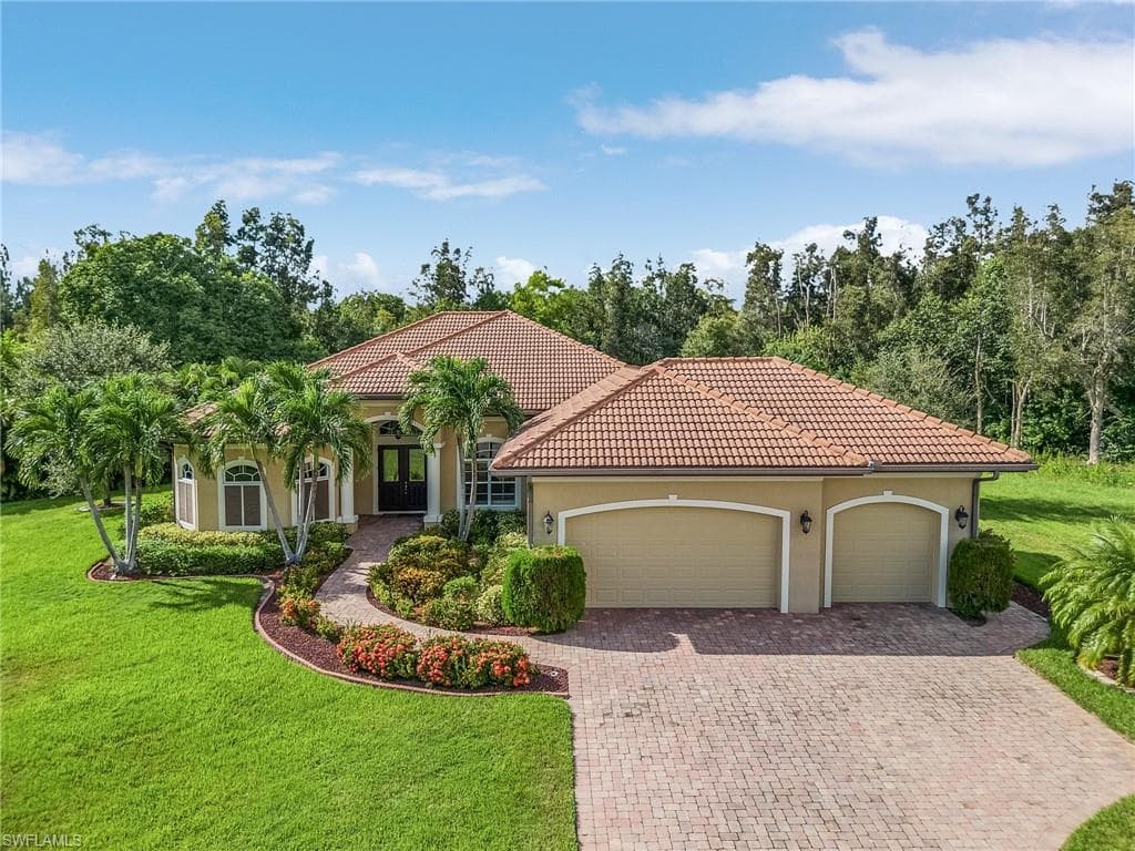 18169 Baywood DR NAPLES, FL 34114