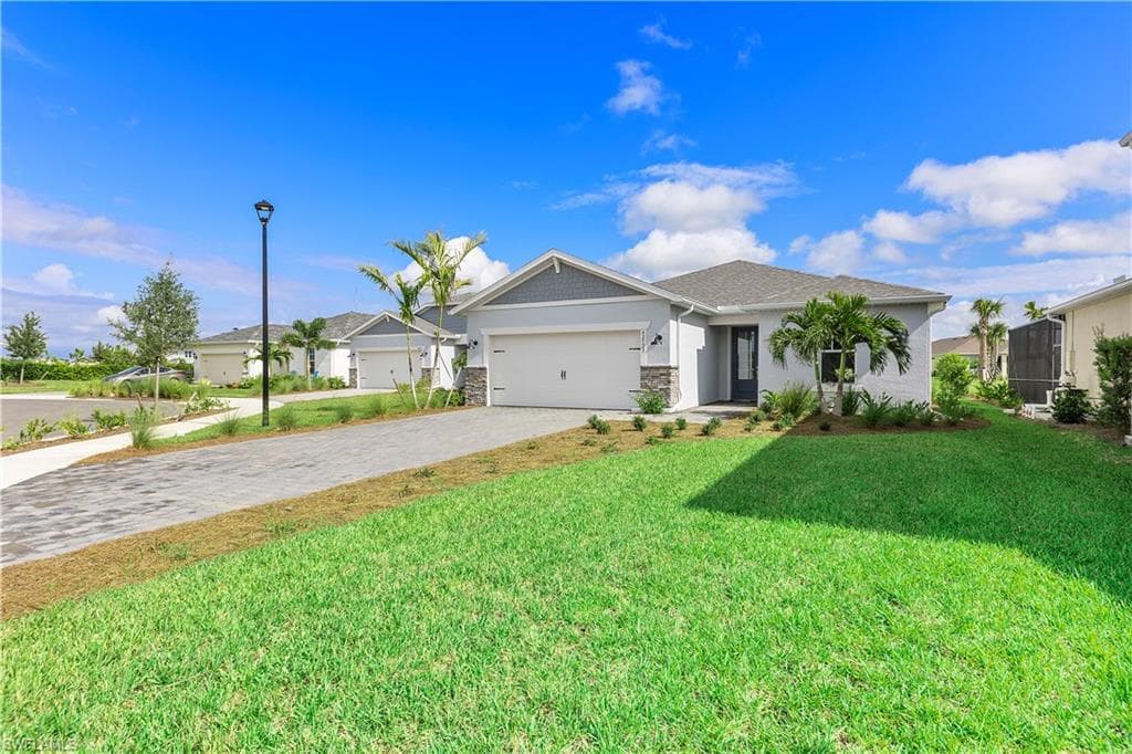 42523 Adirondack DR PUNTA GORDA, FL 33982