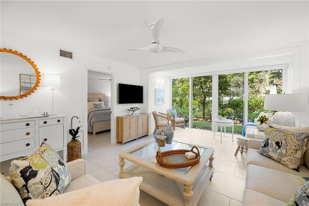 900 8th AVE S 105 NAPLES, FL 34102