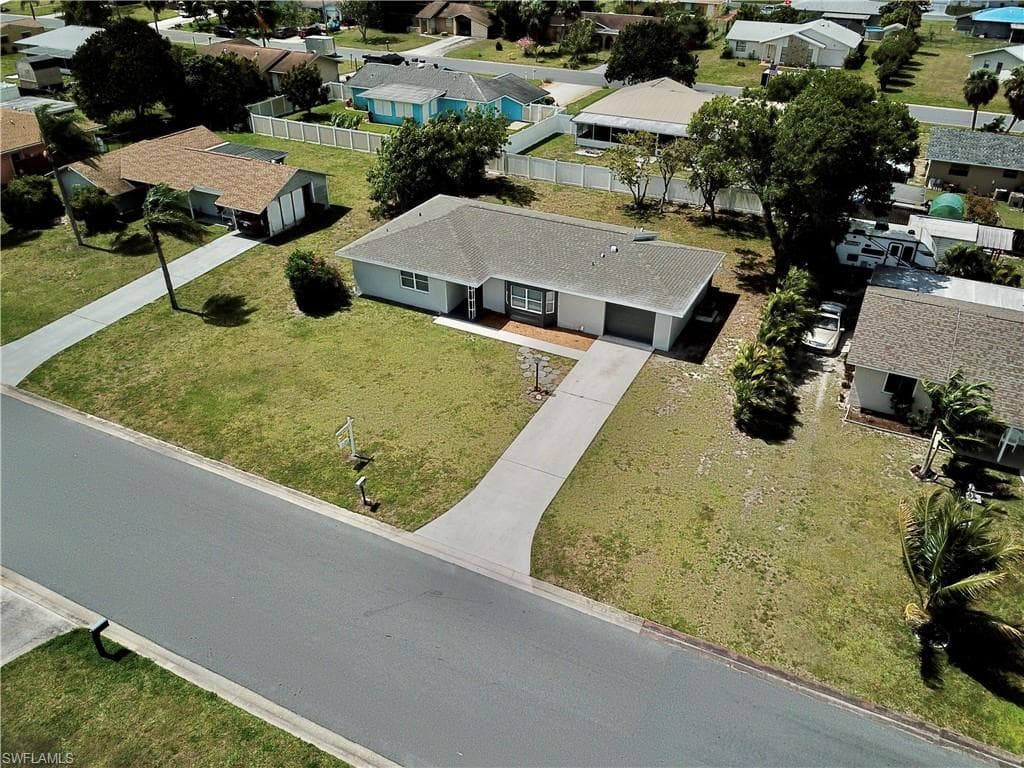 117 Contee DR LEHIGH ACRES, FL 33936