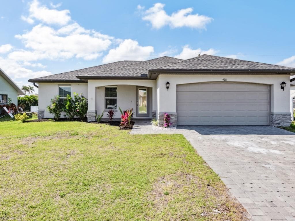 908 NE 10th TER CAPE CORAL, FL 33909