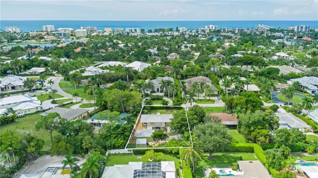 640 RUDDER RD NAPLES, FL 34102
