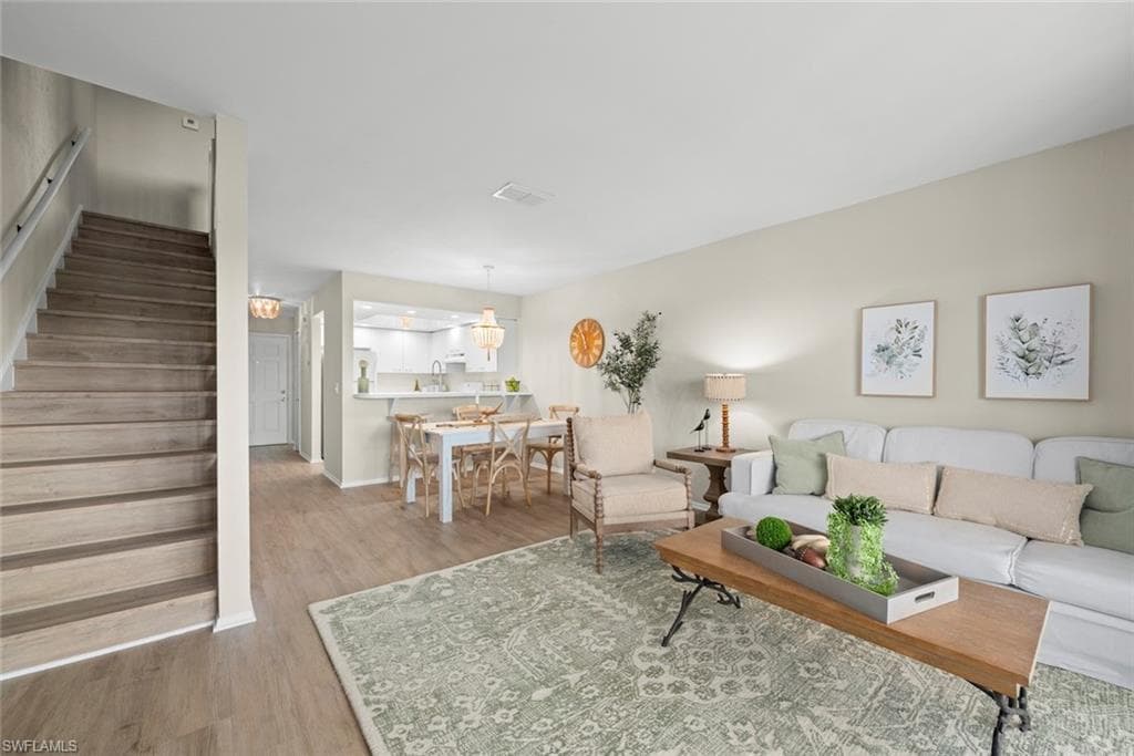 2320 Wooster LN 5 SANIBEL, FL 33957
