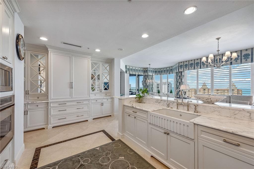 8787 Bay Colony DR 1803 NAPLES, FL 34108