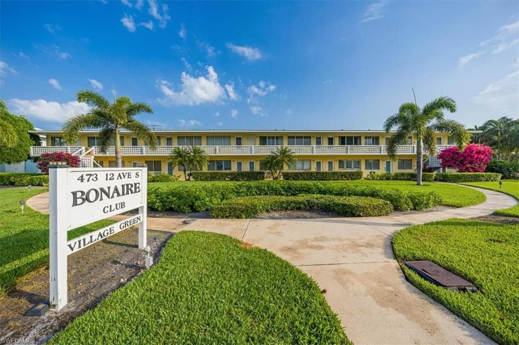 473 12th AVE S B9 NAPLES, FL 34102