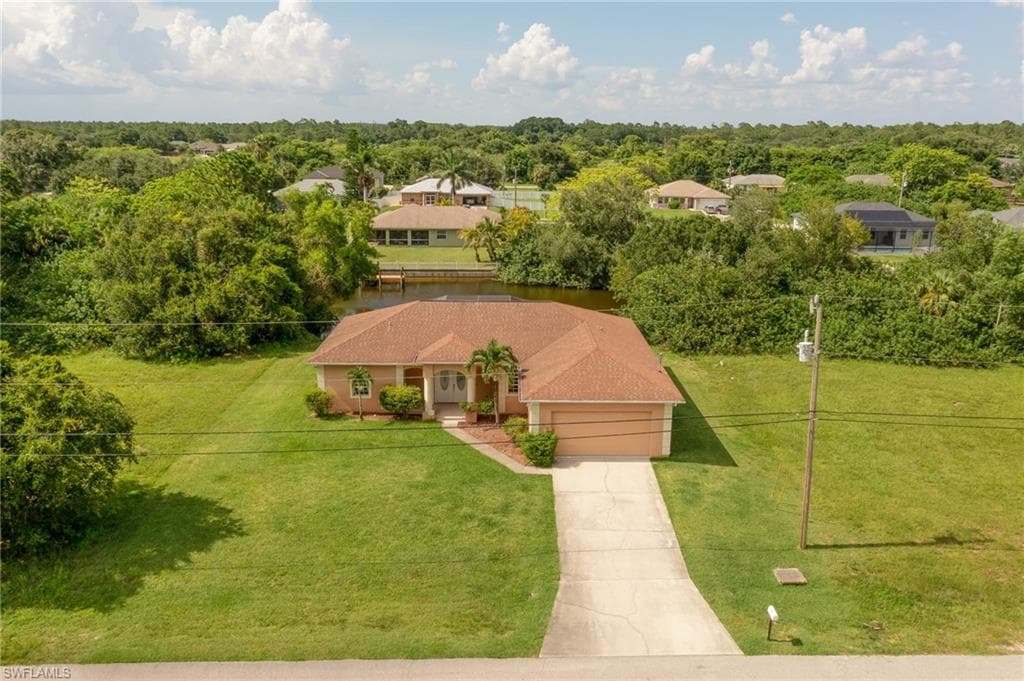 2225 25th TER CAPE CORAL, FL 33909