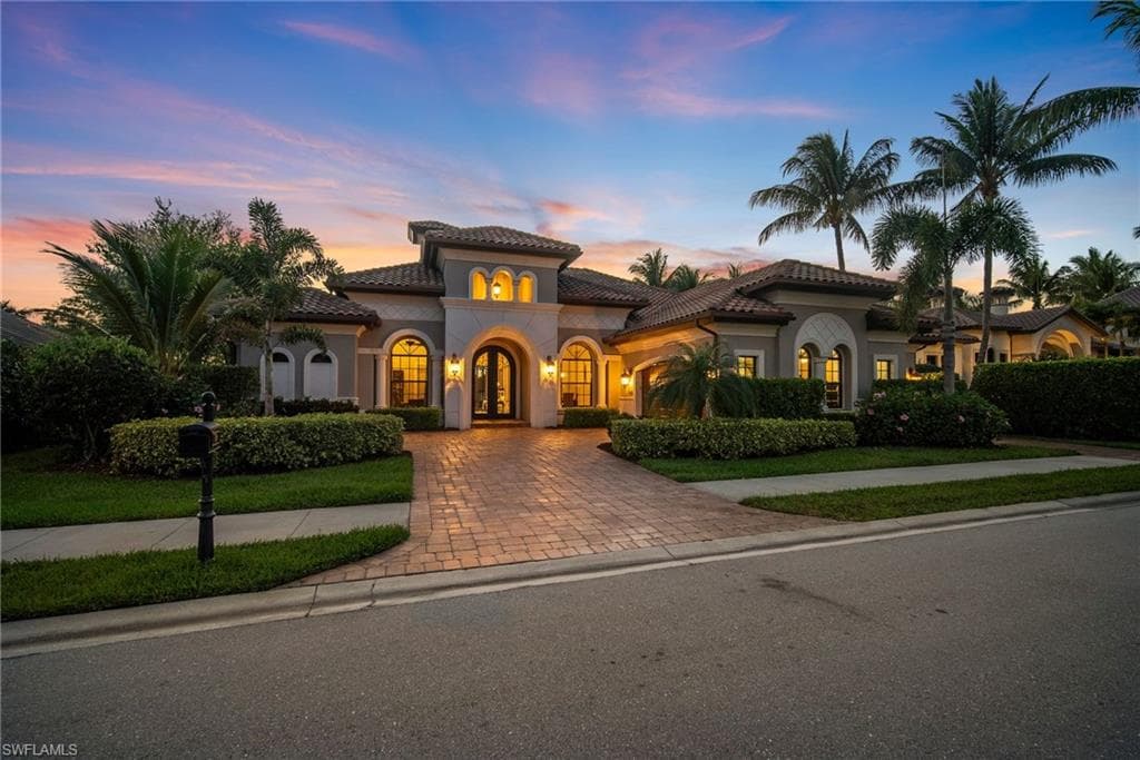 7779 Classics DR NAPLES, FL 34113