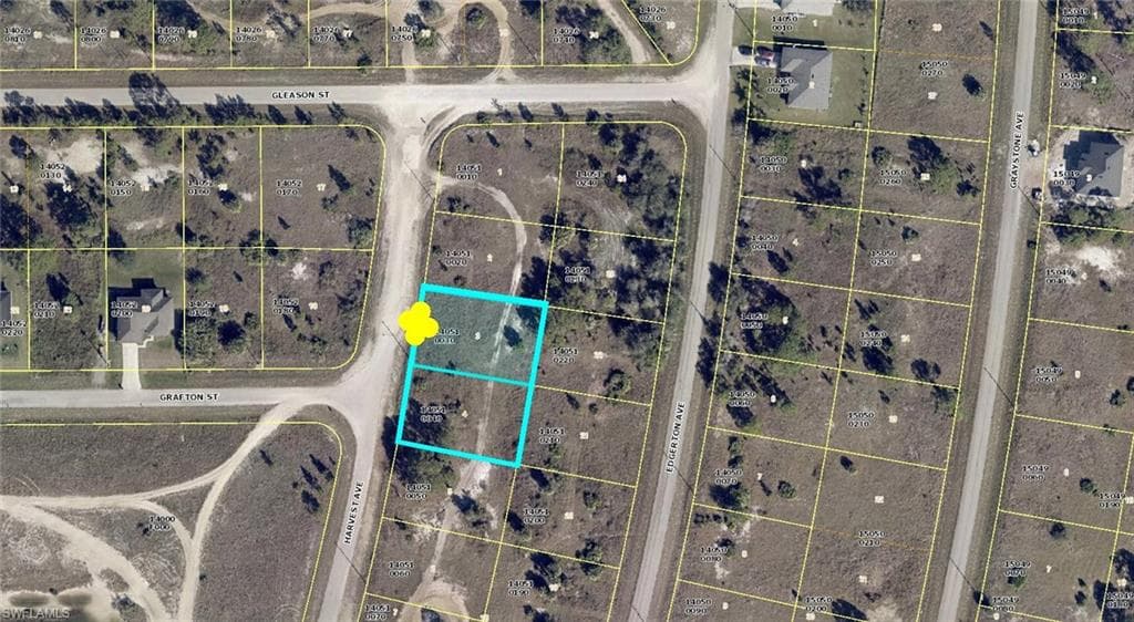 1087 Harvest AVE LEHIGH ACRES, FL 33974
