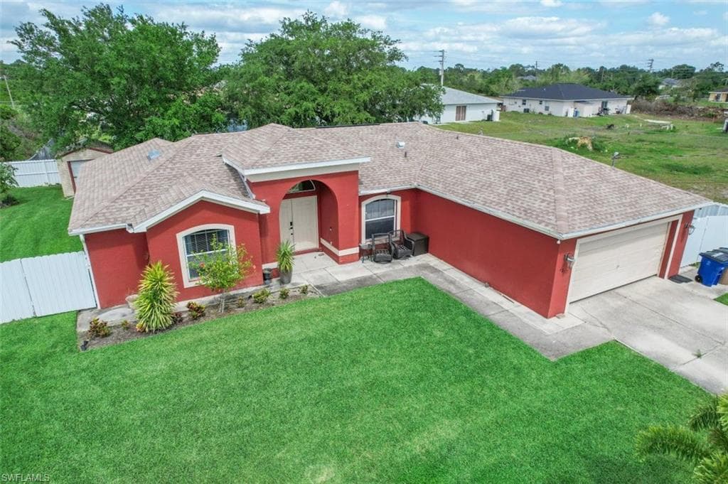 4812 24th ST SW LEHIGH ACRES, FL 33973