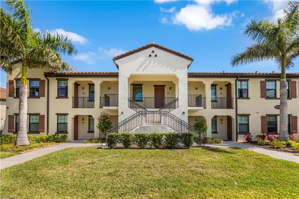 15102 Palmer Lake CIR 201 NAPLES, FL 34109