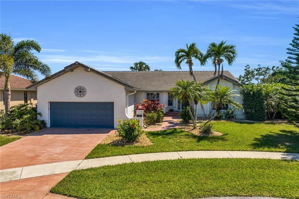 911 Ironwood CT MARCO ISLAND, FL 34145