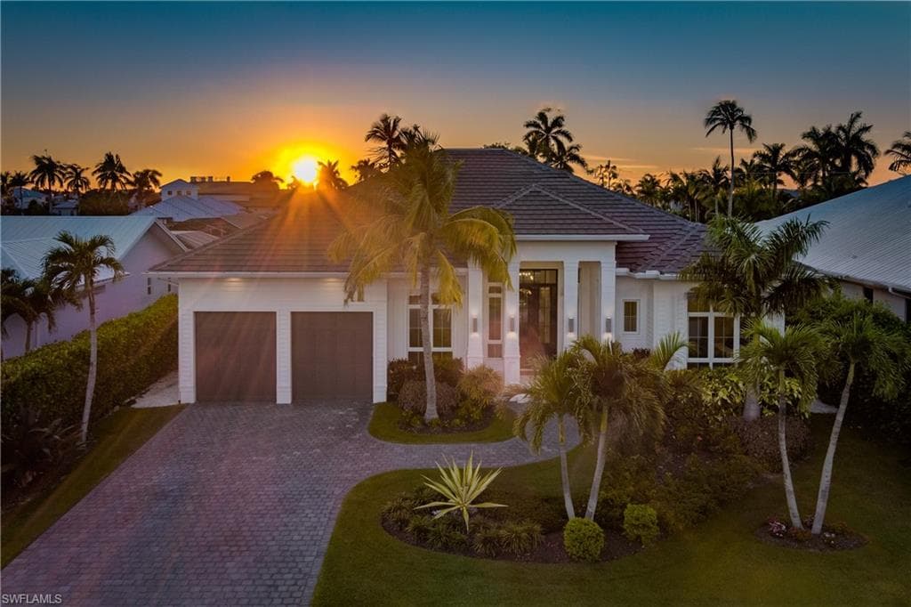 2150 Tarpon RD NAPLES, FL 34102