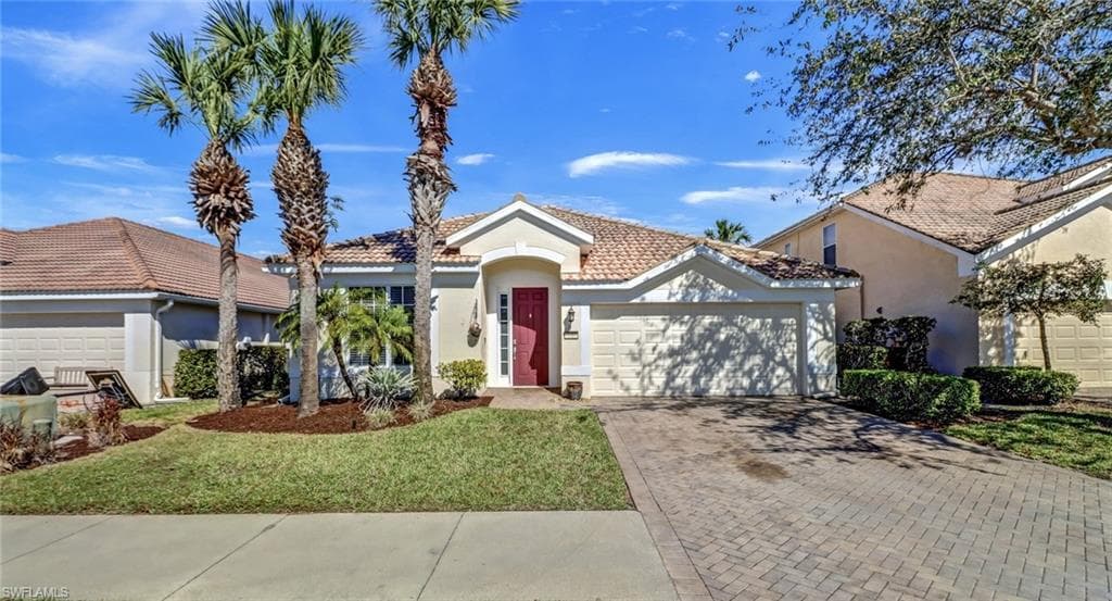 2181 Fairmont LN NAPLES, FL 34120