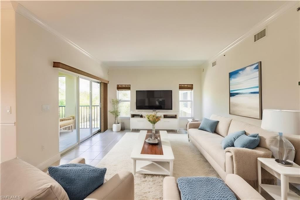 10070 Lake Cove DR 101 FORT MYERS, FL 33908