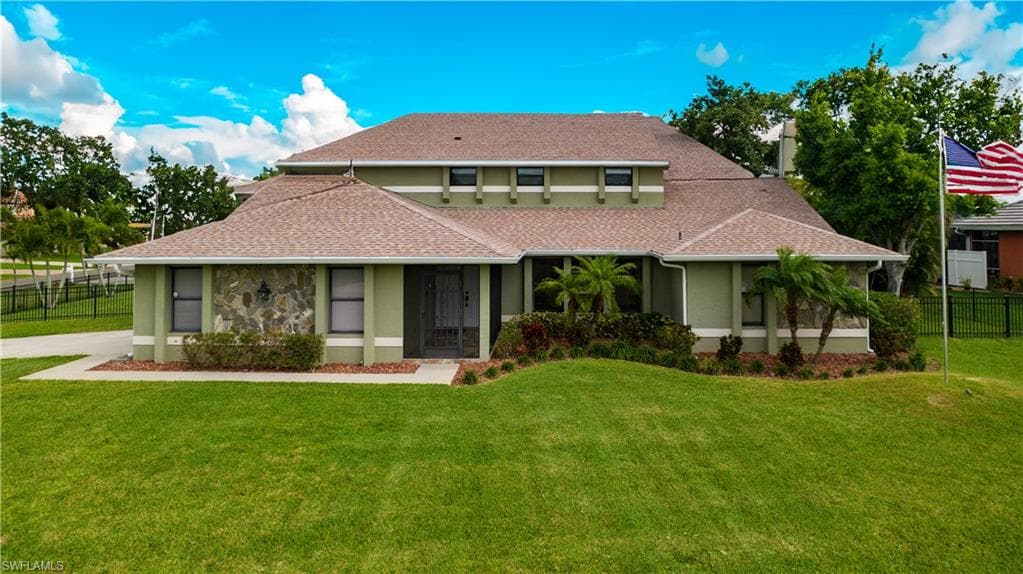 1201 SW 51st TER CAPE CORAL, FL 33914