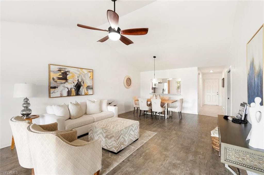 675 Saratoga CIR J-203 NAPLES, FL 34104