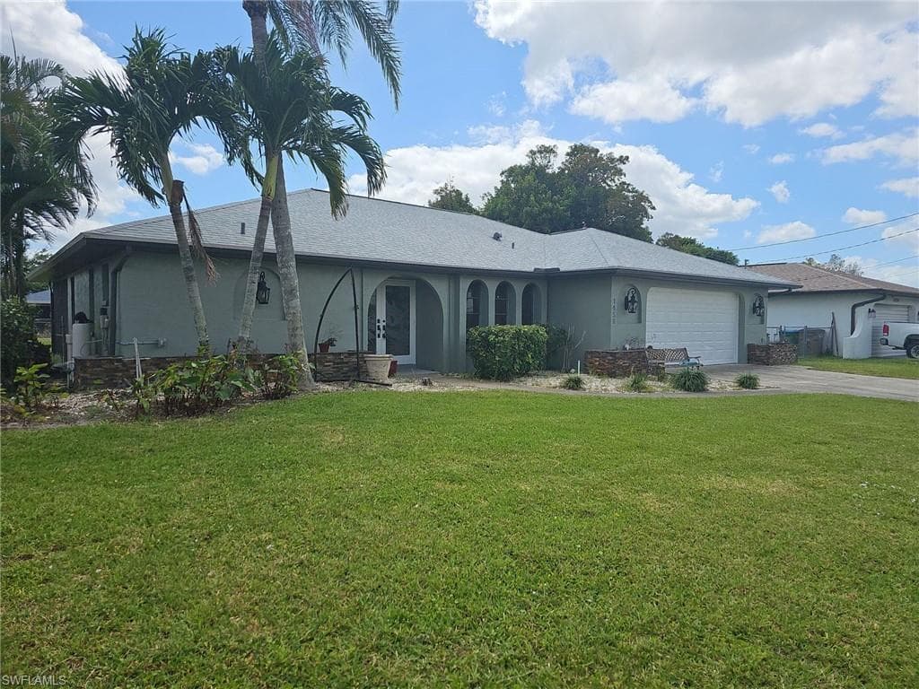 1458 SE 13th ST CAPE CORAL, FL 33990