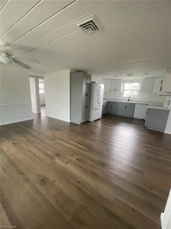 877 E 6th ST ENGLEWOOD, FL 34223